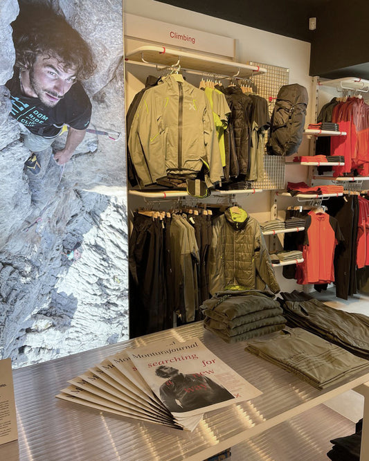 Montura Store Cortina