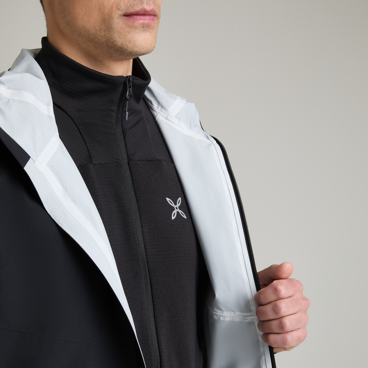 Men's Nordik Hooded Waterproof Jacket for Hiking | Montura Men's Nordik Hooded Waterproof Jacket for Hiking | Montura