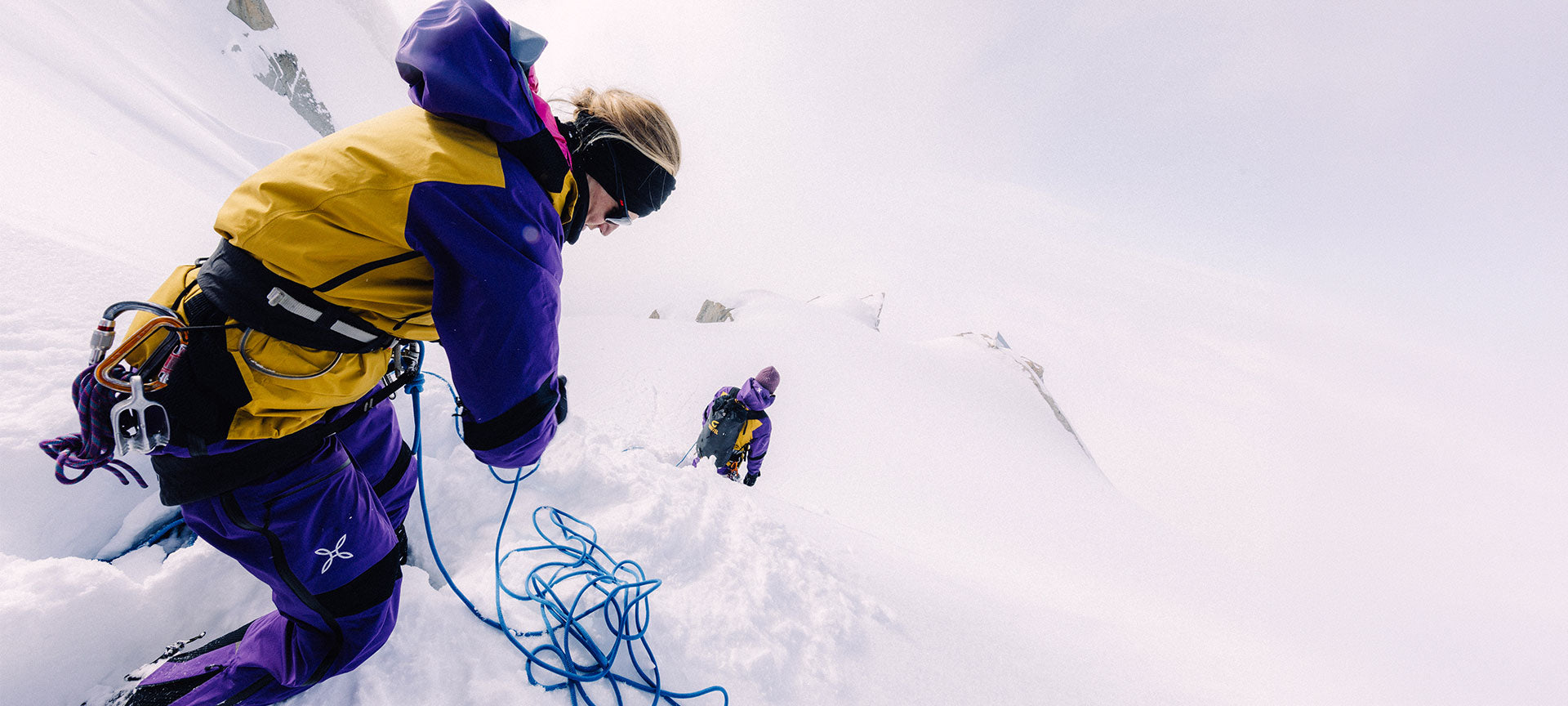 What to wear while mountaineering